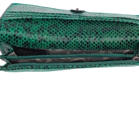 AIMEE KESTENBERG FOLD OVER SLIM WALLET IN EMERALD SNAKE NWT - Picture 2 of 8